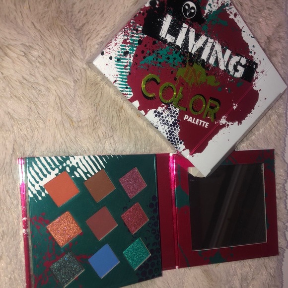 Hank & Henry Living in Color Palette - Picture 1 of 1